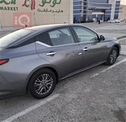 نيسان ألتيما